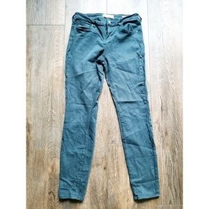 Mid rise skinny jeans